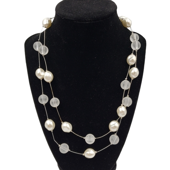 Faux Pearl Wire Necklaces Grey Blue White Opaque Shorter Length Costume … - Picture 4 of 12